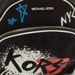 مملوكة مسبقًا Michael Kors Abbey Small Black/White Canvas Graffiti Backpack