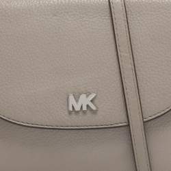 مملوكة مسبقًا حقيبة كروس مايكل كورس موت جلد عنابي