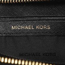 مملوكة مسبقًا Michael Kors Black Leather Zip Around Wallet