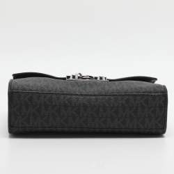 مملوكة مسبقًا Michael Kors Rose Black/Grey Signature Coated Canvas and Leather Shoulder Bag