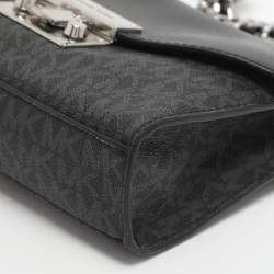 مملوكة مسبقًا Michael Kors Rose Black/Grey Signature Coated Canvas and Leather Shoulder Bag