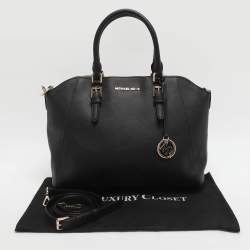 مملوكة مسبقًا Michael Kors Ciara Black Leather Satchel