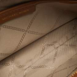 مملوكة مسبقًا حقيبة كروس بودي مايكل كورس 4 في 1 متوسطة بنية بنمط مميز من القماش المطلي والجلد