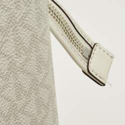 مملوكة مسبقًا Michael kors Ruthie White Signature Coated Canvas Satchel