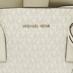 مملوكة مسبقًا Michael kors Ruthie White Signature Coated Canvas Satchel