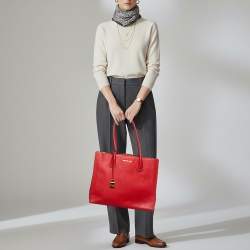 مملوكة مسبقًا حقيبة يد مايكل كورس ميرسر جلد أحمر