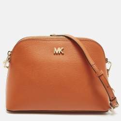 مملوكة مسبقًا Michael Kors Dome Orange Leather Crossbody Bag