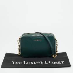 مملوكة مسبقًا Michael Kors Jet Set Camera Green Leather Crossbody Bag