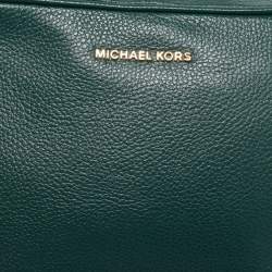 مملوكة مسبقًا Michael Kors Jet Set Camera Green Leather Crossbody Bag