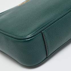 مملوكة مسبقًا Michael Kors Jet Set Camera Green Leather Crossbody Bag