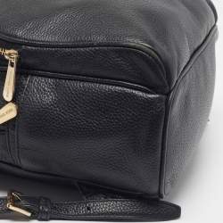 Pre Owned حقيبة ظهر مايكل كورس آبي متوسطة جلد أسود