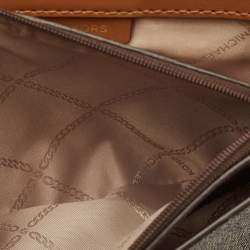 مملوكة مسبقًا Michael Kors Jet Set Charm Half Dome Brown/Tan Signature Coated Canvas and Leather Crossbody Bag