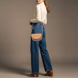 مملوكة مسبقًا Michael Kors Jet Set Charm Half Dome Brown/Tan Signature Coated Canvas and Leather Crossbody Bag