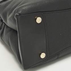 مملوكة مسبقًا Michael Kors Gramercy Medium Black Leather Satchel