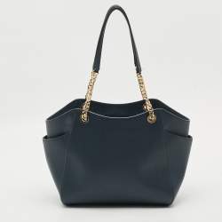 مملوكة مسبقًا Michael Kors Jet Set Chain Navy Blue Leather Bag