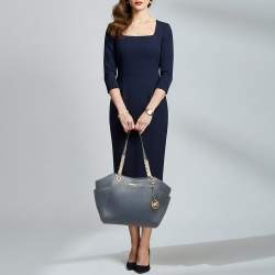 مملوكة مسبقًا Michael Kors Jet Set Chain Navy Blue Leather Bag
