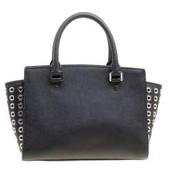 Pre Owned Michael Michael Kors Black Leather Medium Selma Eyelet Top Handle Bag