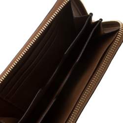 مملوكة مسبقًا Michael Kors Brown Saffiano Leather Studded Selma Wristlet