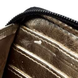 مملوكة مسبقًا Michael Kors Black Signature Canvas Zip Around Wallet