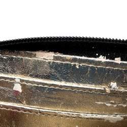 مملوكة مسبقًا Michael Kors Black Signature Canvas Zip Around Wallet