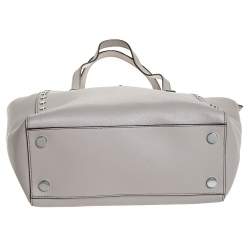 مملوكة مسبقًا Michael Kors Grey Leather Rivington Studded Tote