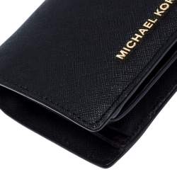 مملوكة مسبقًا محفظة مايكل كورس كاري أول جلد أسود
