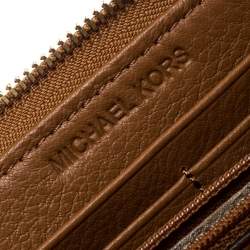 مملوكة مسبقًا Michael Kors Brown Leather Bedford Continental Wallet
