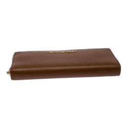 مملوكة مسبقًا Michael Kors Brown Leather Bedford Continental Wallet