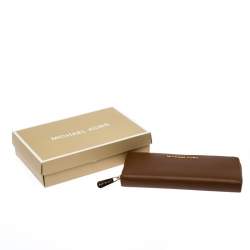 مملوكة مسبقًا Michael Kors Brown Leather Bedford Continental Wallet