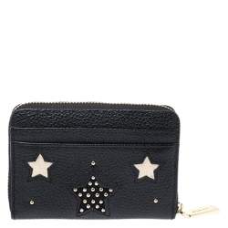 مملوكة مسبقًا Michael Kors Black Studded Leather Star Zip Around Coin Purse