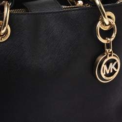 Pre Owned MICHAEL Michael Kors Black Leather Small Cynthia Tote