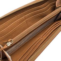 مملوكة مسبقًا Michael Kors Brown Leather Jet Set Zip Around Wallet