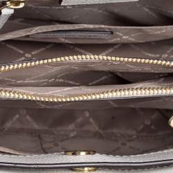 Pre Owned Michael Kors White Leather and Straw Medium Kinsley Accordion Tote