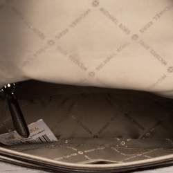 Pre Owned حقيبة كتف مايكل كورس قلاب أريا متوسطة جلد رمادية أش