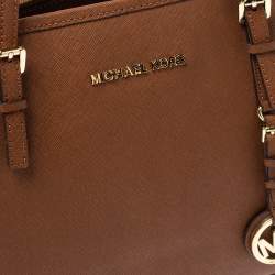 Pre Owned Michael Kors Brown Saffiano Leather Jet Set Middle Zip Tote
