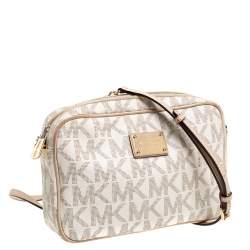 مملوكة مسبقًا حقيبة كروس مايكل كورس ويست /إيست كانفاس مقوى شهير بيج / بيضاء 