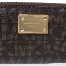 مملوكة مسبقًا محفظة مايكل كورس سحاب ملتف كانفاس مقوى شهير بنية