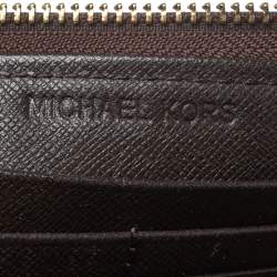 مملوكة مسبقًا محفظة مايكل كورس سحاب ملتف كانفاس مقوى شهير بنية