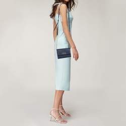 مملوكة مسبقًا Michael Kors Navy Blue Leather Jet Set Crossbody Bag