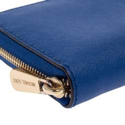 مملوكة مسبقًا Michael Kors Blue Leather Jet Set Travel Zip Around Wallet