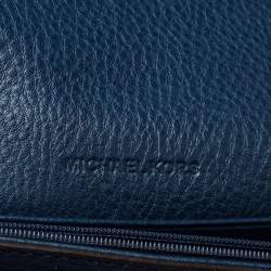 مملوكة مسبقًا Michael Kors Navy Blue Leather Fulton Flap Continental Wallet