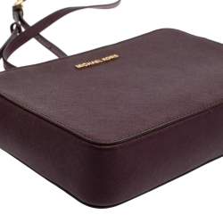 Pre Owned Michael Kors Burgundy Leather Jet Set Camera Crossbody Bag