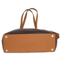 Pre Owned Michael Kors Brown/Tan Signature Coated Canvas and Leather Maddie Tote