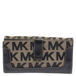 مملوكة مسبقًا محفظة مايكل كورس بروكفيل كاريال كونتينينتال جلد و كانفاس مقوى مطبوع نقشة شعار الماركة أسود و بيج