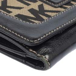 مملوكة مسبقًا محفظة مايكل كورس بروكفيل كاريال كونتينينتال جلد و كانفاس مقوى مطبوع نقشة شعار الماركة أسود و بيج