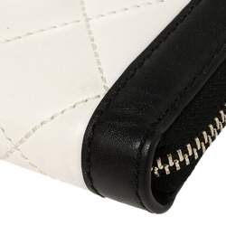 Michael Kors White/Black Quilted Leather Wristlet Wallet