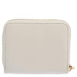 Pre Owned Micheal Kors White Leather Zip Around Wallet