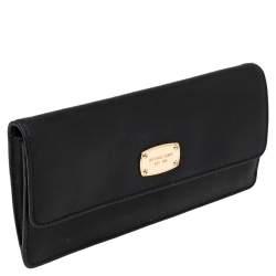 Pre Owned Michael Kors Black Leather Flap Continental Wallet