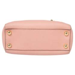 مملوكة مسبقًا حقيبة يد توتس مايكل مايكل كورس سينثيا جلد وردية