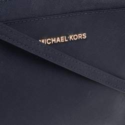مملوكة مسبقًا Michael Kors Navy Blue Saffiano Leather Jet Set Camera Crossbody Bag